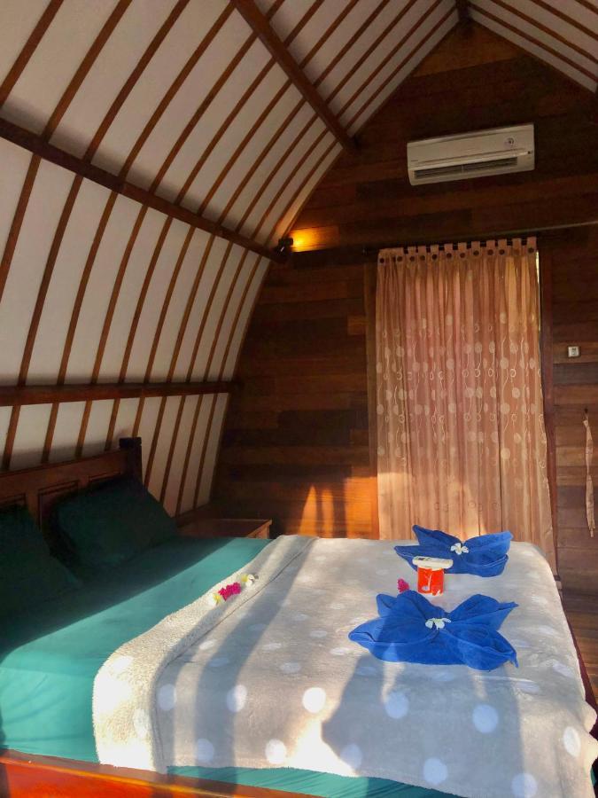 Blue Moon Meno Hotell Gili Meno Eksteriør bilde